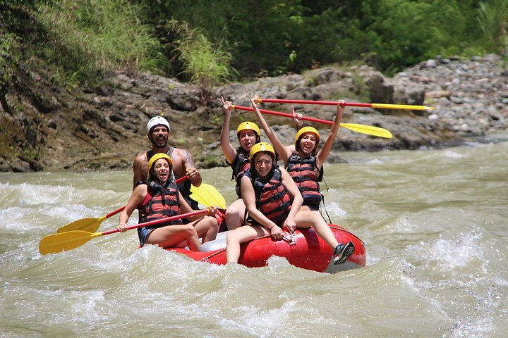 Savegre River Rafting Class II-III from Manuel Antonio - Photo 1 of 18